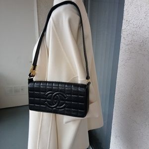 Chanel purse authentic